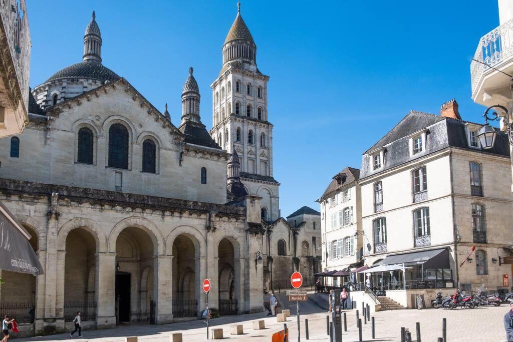 Famille Au Coeur De Perigueux Apartment Ngoại thất bức ảnh